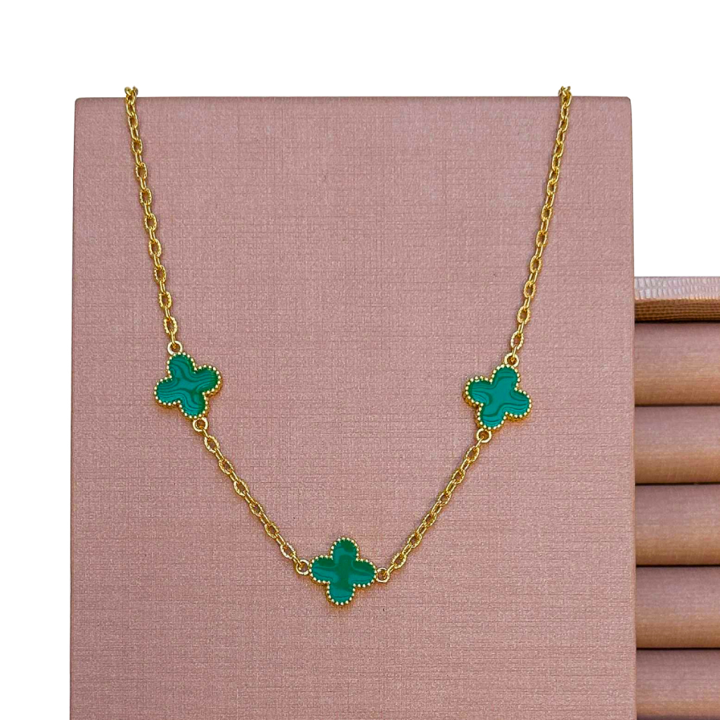 [ SEMI JOIA ] Choker 3 Trevos Verde Delicado Trevo (43cm) Banhado a Ouro 18k Alto Padrão