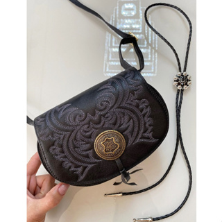 Kit Bolsa Boiadeira Country + Colar Gravata Rodeio Festa Pião fivela em Oferta na Shopee