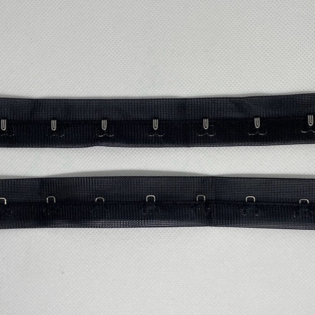 Colchete – Por Metro Preto/Branco