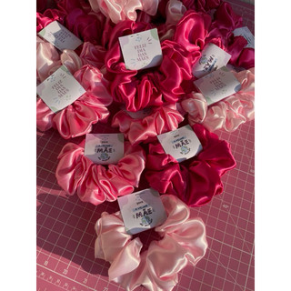 kit tag personalizada+ xuxinha de cetim com sua logomarca,mimos para clientes,lembrancinhas,rabicó,tag personalizada