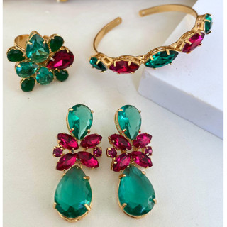 Brinco, anel e bracelete fúcsia e verde com banho  gold brinco fucshia brinco fucsia e verbracelete fucsia milena