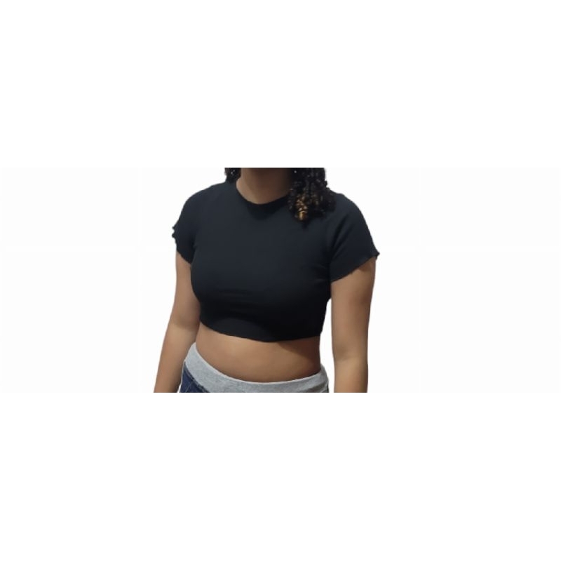 Cropped Canelado com Manguinha e Gola Redonda
