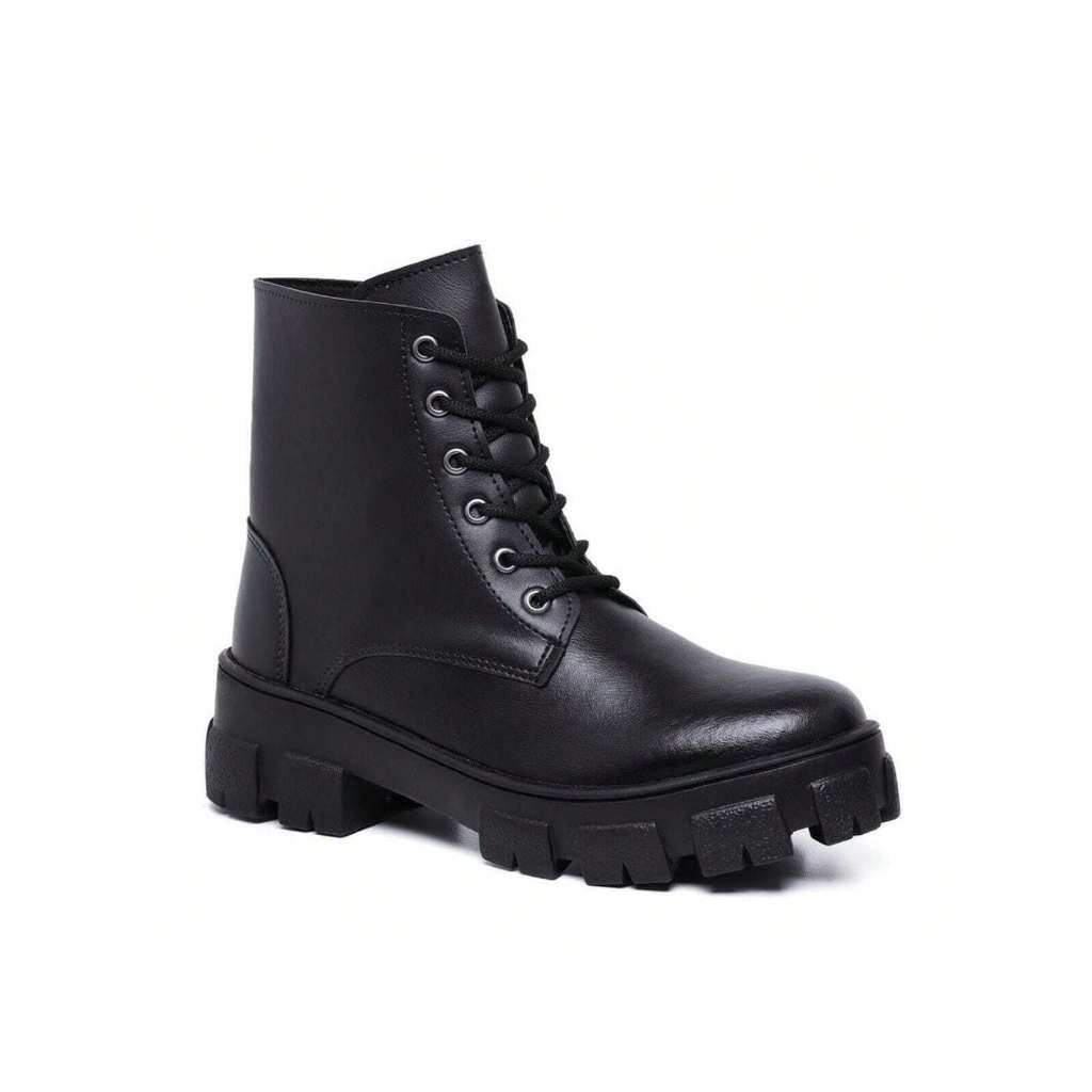 Bota Coturno Estilo Militar Tendência Blogueira Tratorada Moda Rialis