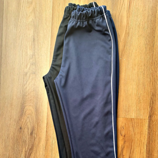 Calça colegial e esportiva Adulto em Oferta na Shopee
