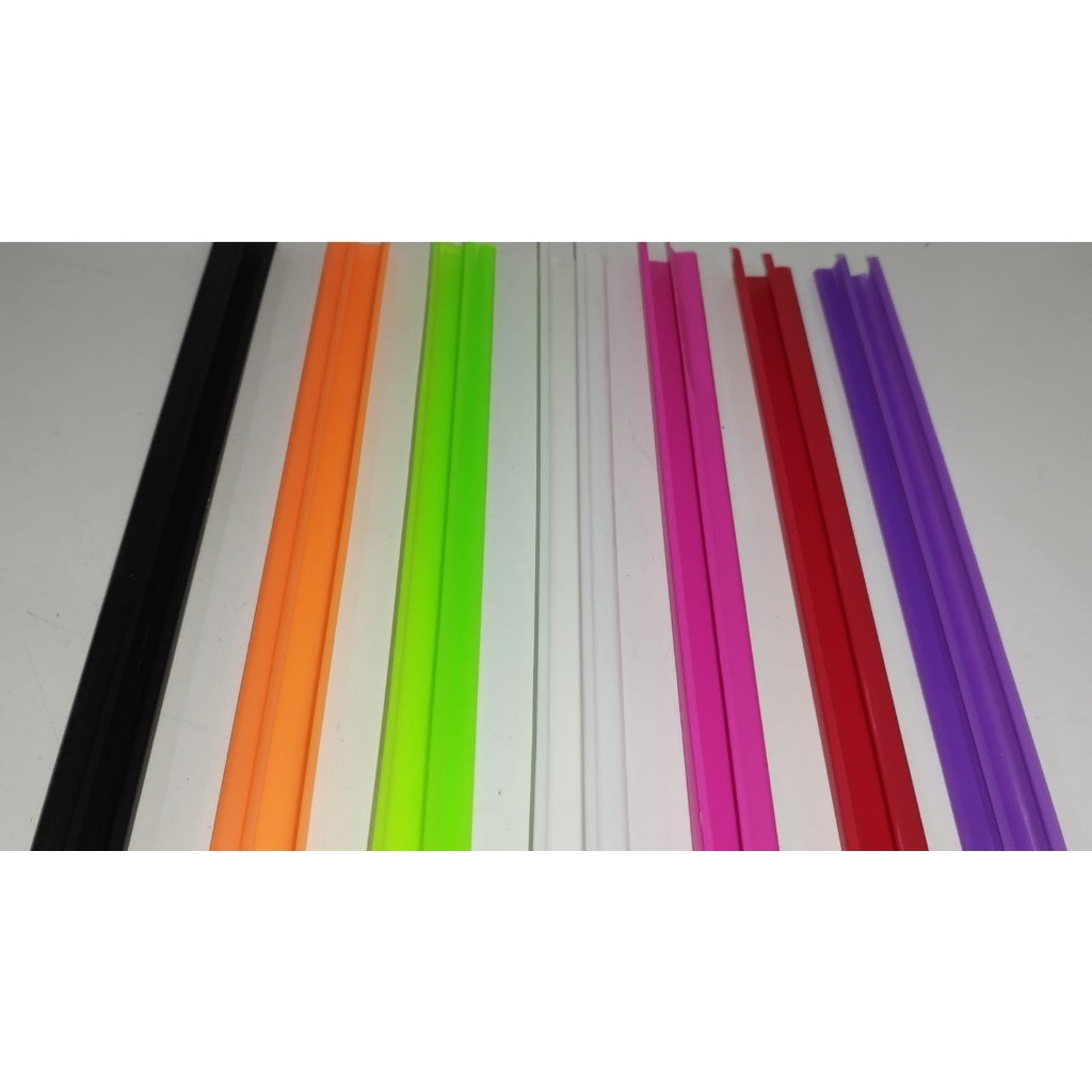 kit 20 un de Acabamento Perfil Canaletas para Painel 1,22MTS em Oferta na Shopee