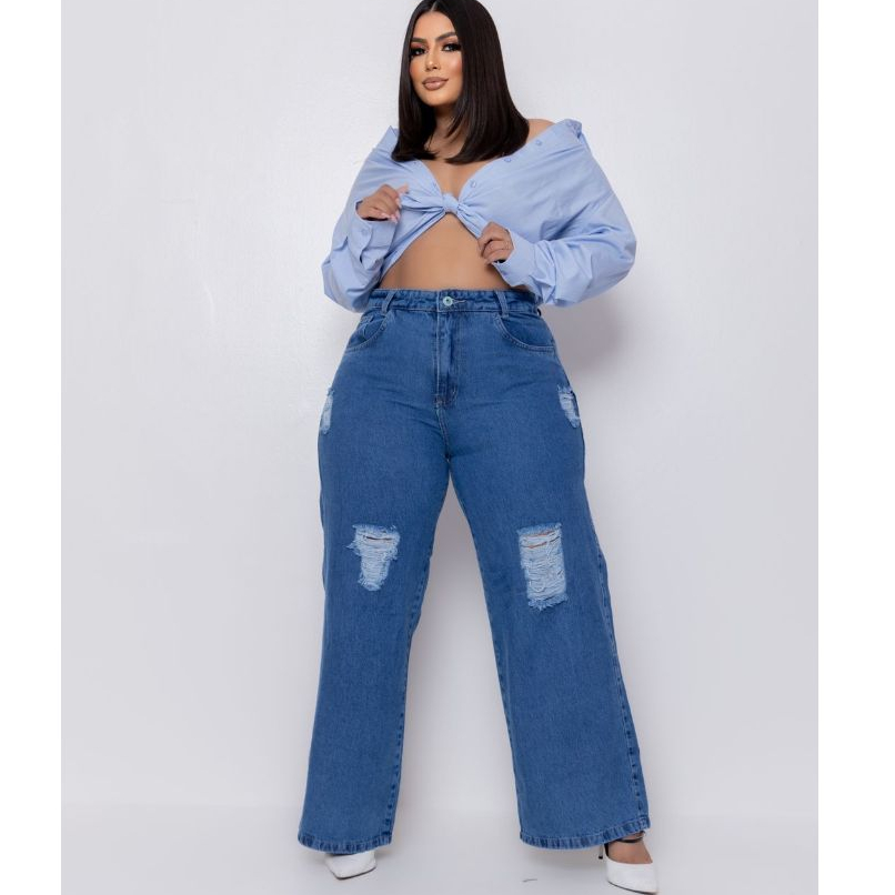Calça Jeans Pantalona Wide Leg Plus Size Com Destroyed — imagem 2 de 2