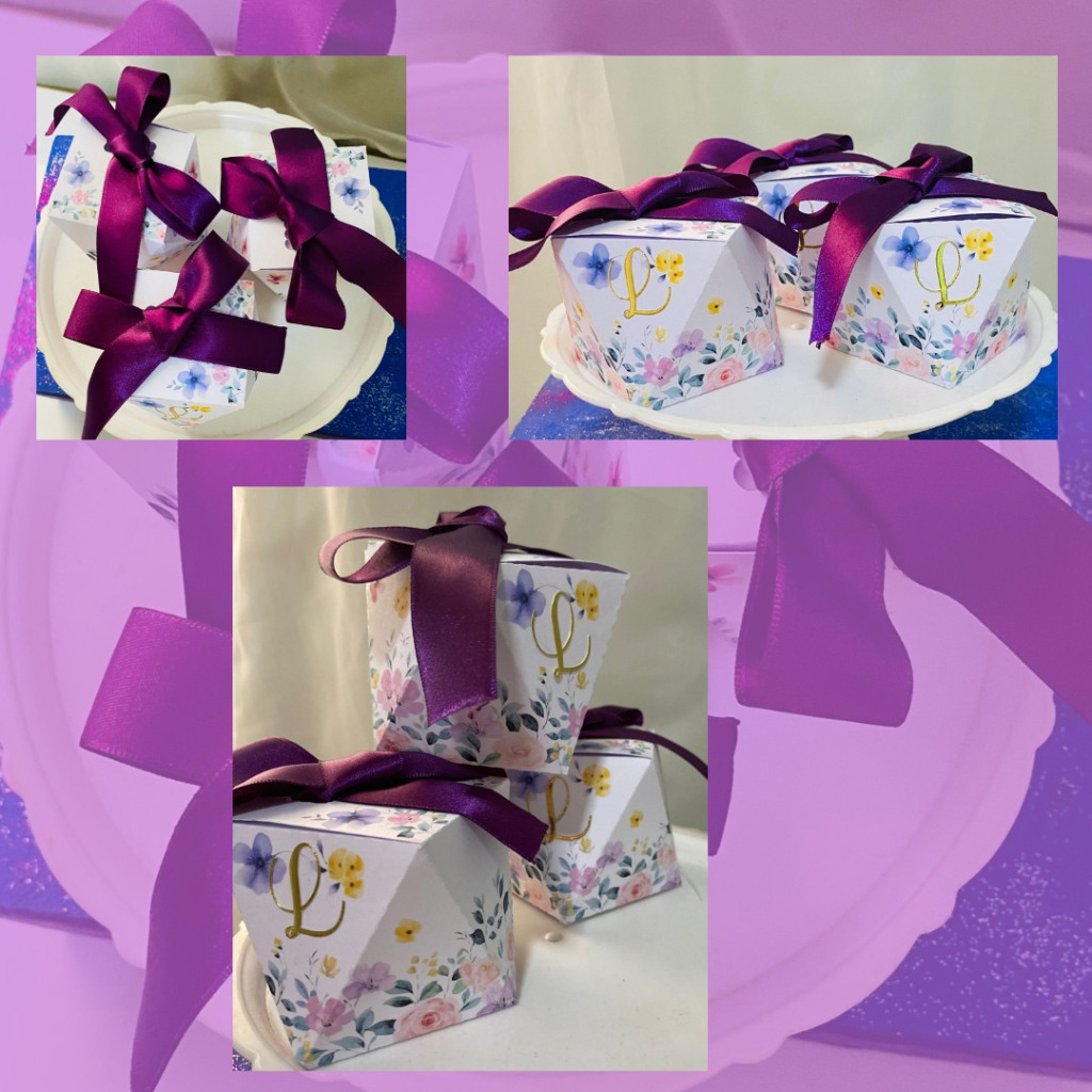 KIT FESTAS - 10 LEMBRANCINHAS PERSONALIZADA - FLORES - CAIXA PERSONALIZADA - PAPELARIA PERSONALIZADA