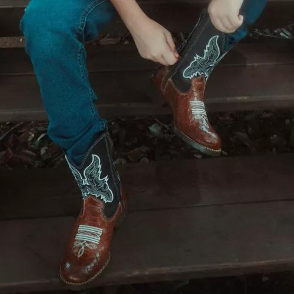 Bota Texana Infantíl Couro Legítimo Botina Bordada Montaria Rodeio Barretos Peão Estilo Country 2026