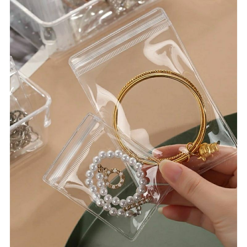 Saco Plástico de PVC. 50 unidades. (Mais espessos e resistentes que o plástico comum) em Oferta na Shopee