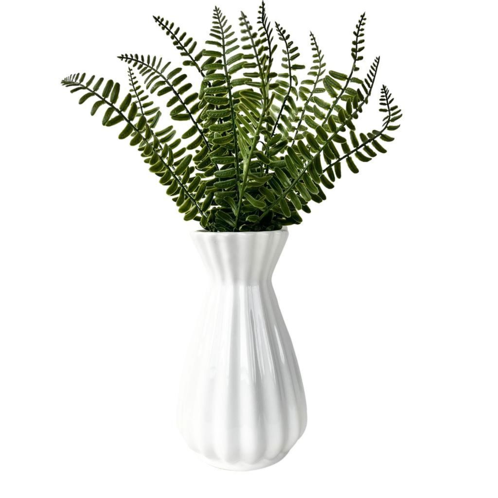 Vaso branco com planta artificial Samambaia centro de mesa clean