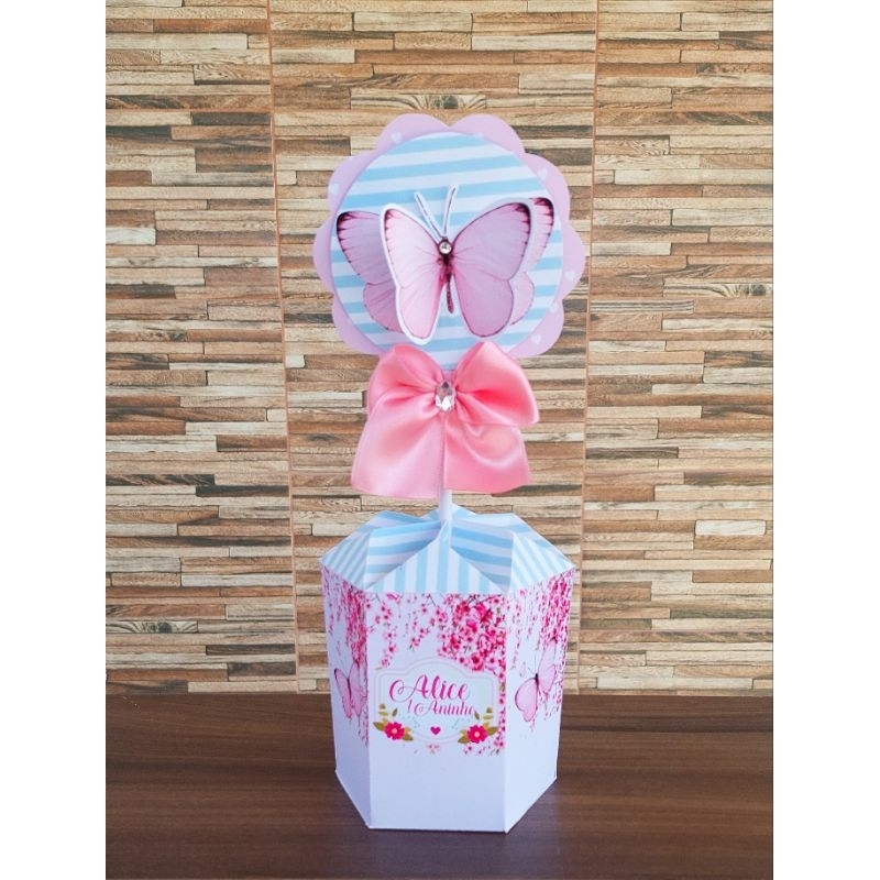 Centro de mesa festa papelaria personalizada lembrancinhas aniversário jardim encantado borboletas