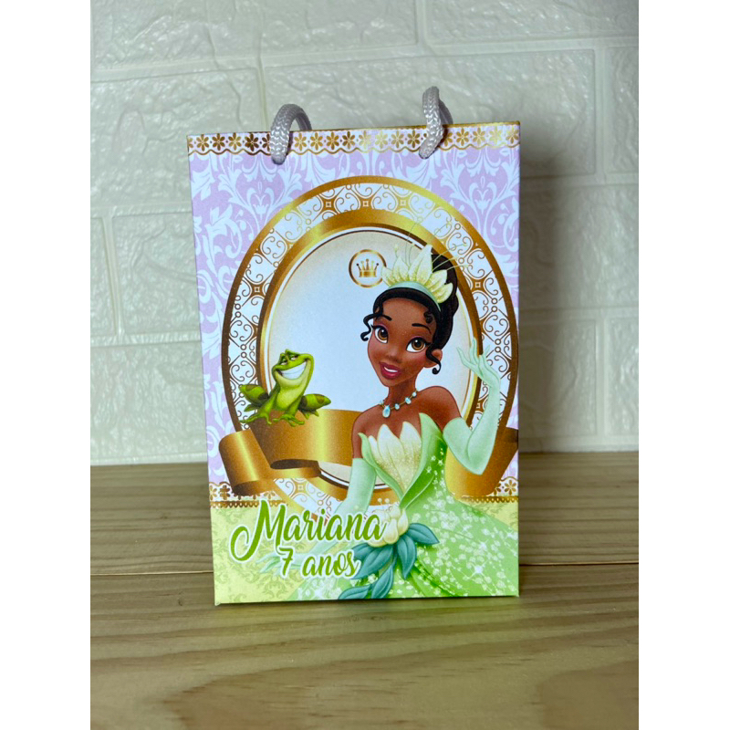 Sacolinha Surpresa Personalizada Princesa Tiana, A Princesa e o Sapo- PEGUE E MONTE