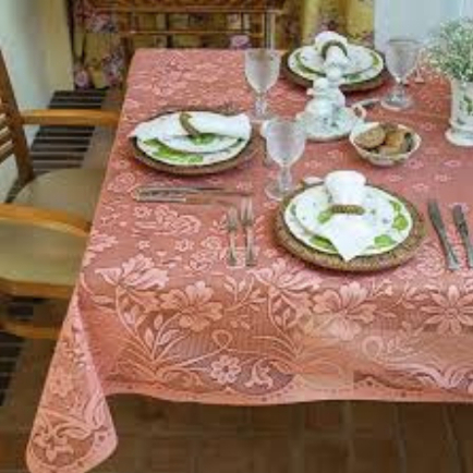 Toalha De Renda Retangular 6 Lugares Realeza Rose 150x210cm em Oferta na Shopee