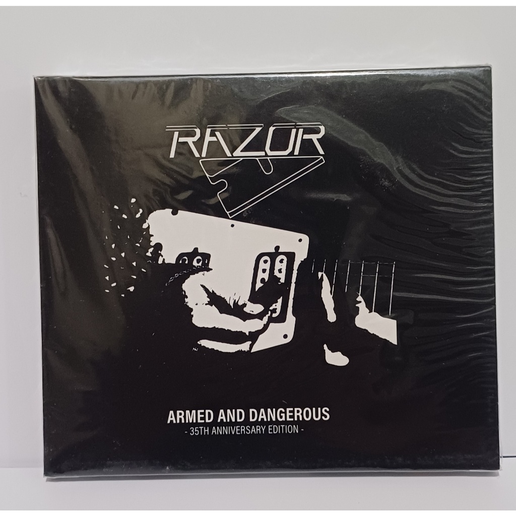 Razor – Armed And Dangerous – 35th Anniversary Edition (CD Slipcase + Poster 36×36)