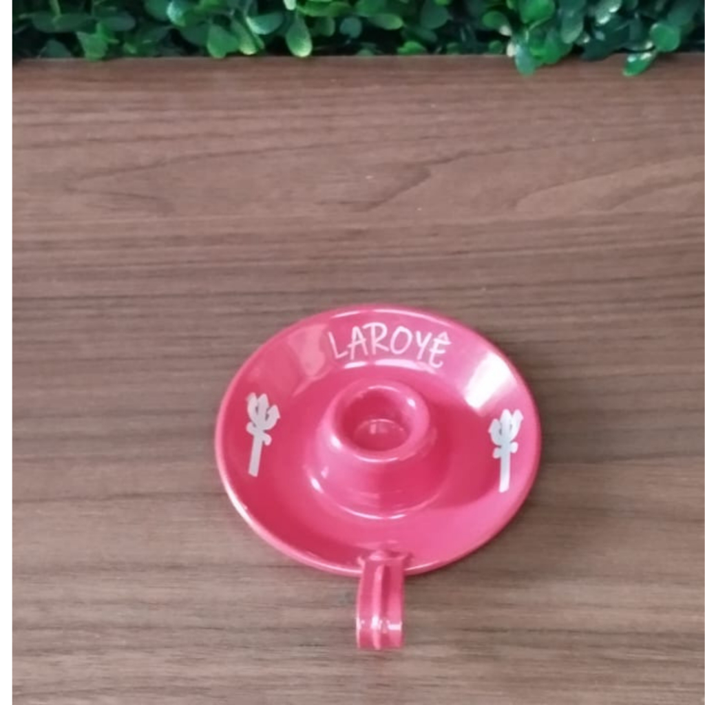 Porta Vela Palito Suporte Castiçal De Alumínio Escrito LAROYÊ Vermelho .