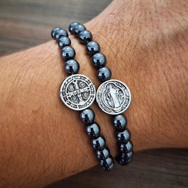 Pulseira de Pedra Hematita São Bento Presente Religioso Fe Proteçao Terço de Pulso Cristao