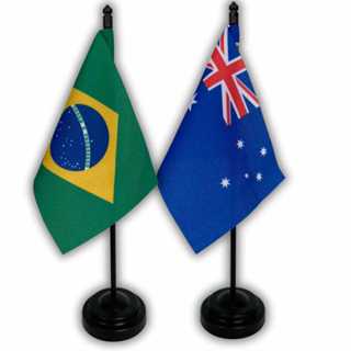 Kit bandeirinhas de mesa Brasil e Austrália em Oferta na Shopee
