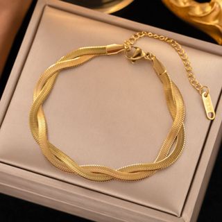 Pulseira feminina de aço inoxidável 18K de alta qualidade em estilo europeu e americano com cruz de titânio em Oferta na Shopee
