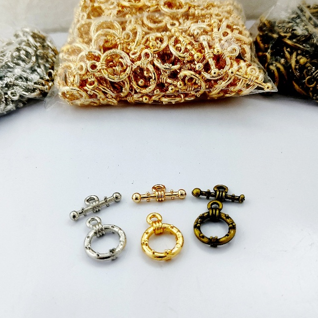 Pulseira Batismo: Onde Comprar | BuscaProdutos