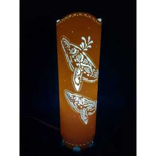 Luminária De Mesa Decorativa  Baleia Jubarte   Abajur Bivolt 32 CM