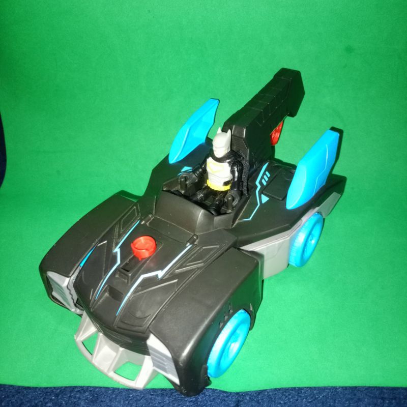 Batmóvel com Bonequinho Imaginext