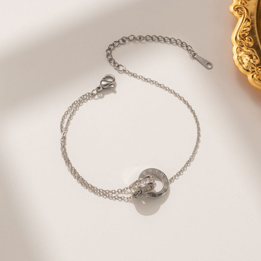 Aço titânio romano seis diamantes 18K pulseira de aço titânio feminino não desbotado Internet celebridade moda mão atacado numeral romano pingente de anel duplo