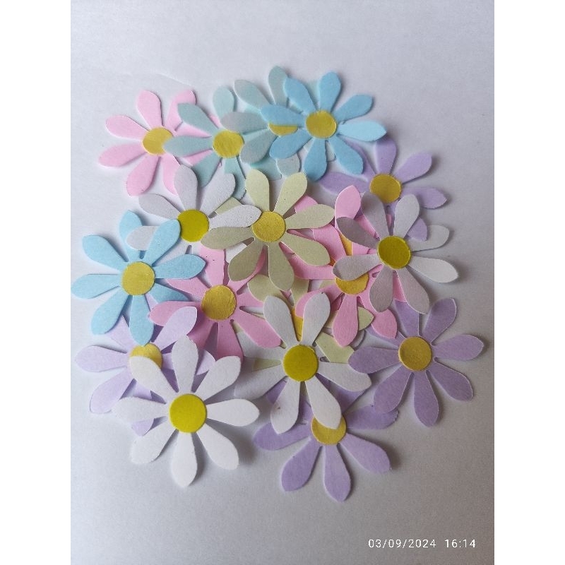 60 Margaridas Florzinhas Flores de papel 2cm