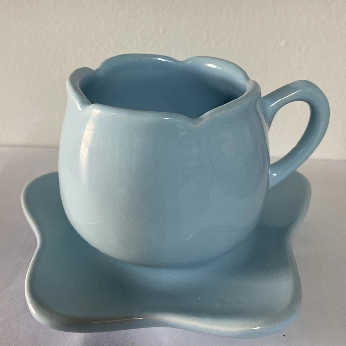 Xícara Tulipa Para Café Em Cerâmica Com Pires Coloridas 80ml Lisa