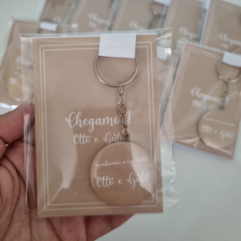kit Lembrancinha Maternidade Neutro Marrom com Branco Nome 10 Bloquinhos + 10 Chaveiros Personalizados