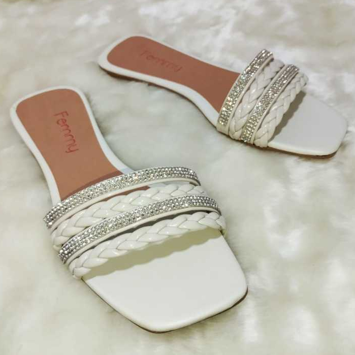 Sandália rasteira, 4 Tiras, Strass e Trança - Várias cores e confortável - Rasteirinhas Femmy em Oferta na Shopee