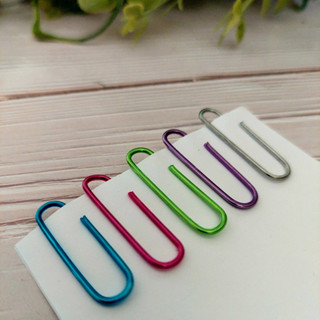 50 Clips coloridos de metal para papel escritório em Oferta na Shopee