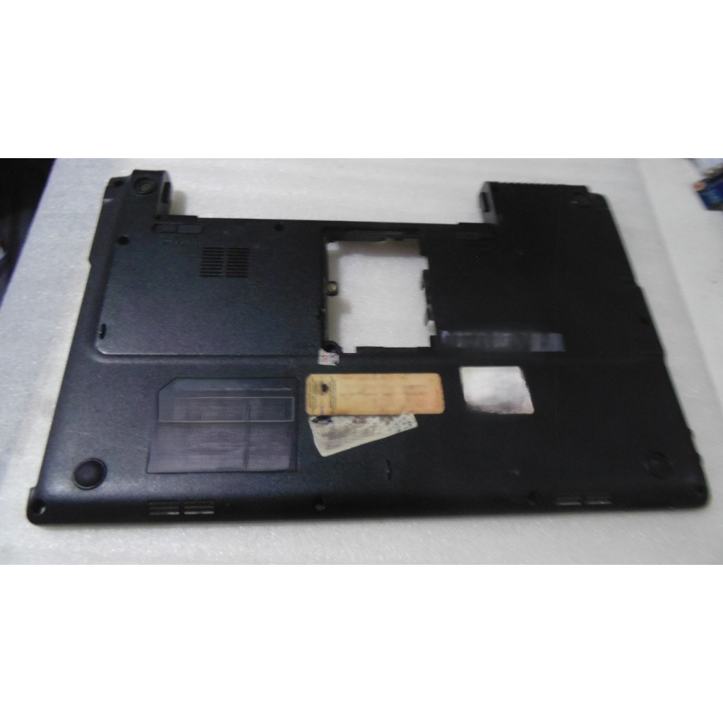 Parte Inferior Notebook LG P420 Sem Tampinha Da Memória