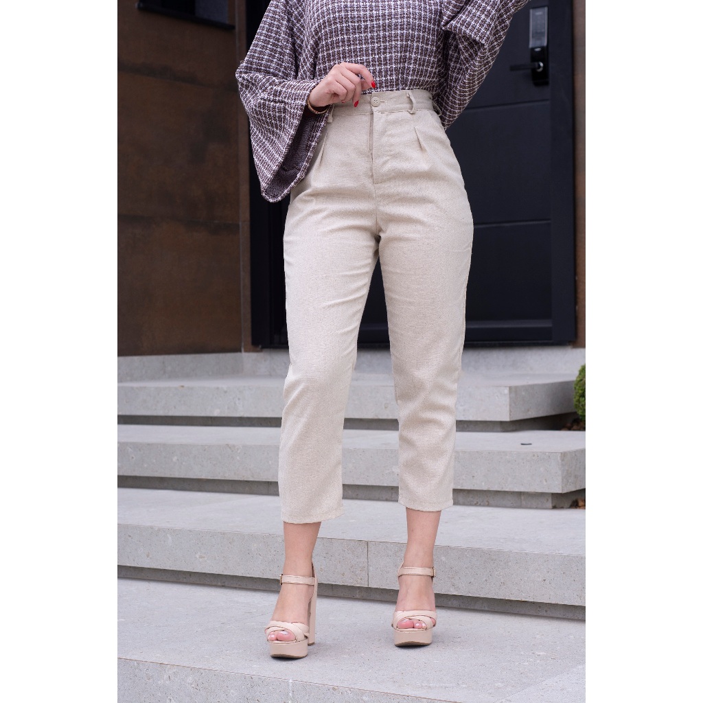 Calça Alfaiataria Feminina Pantacourt Capri Cigarrete em Linho com Viscose