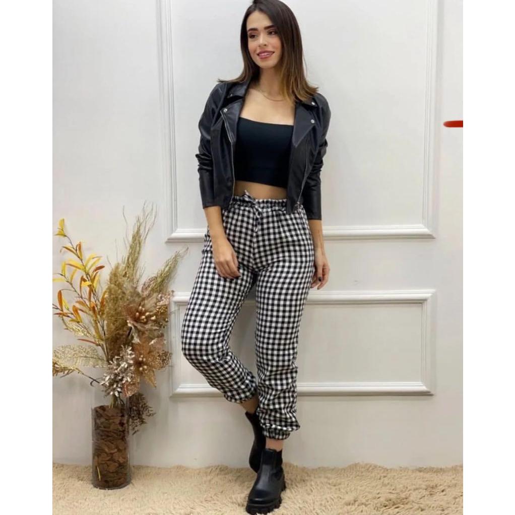 Jaqueta de couro feminina com zíper em Oferta na Shopee