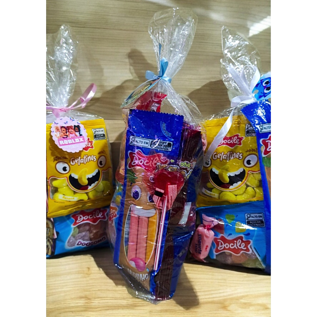 Kit 1* Sacolinha de Guloseimas para festas com 16 doces e com tag personalizado — imagem 2 de 2
