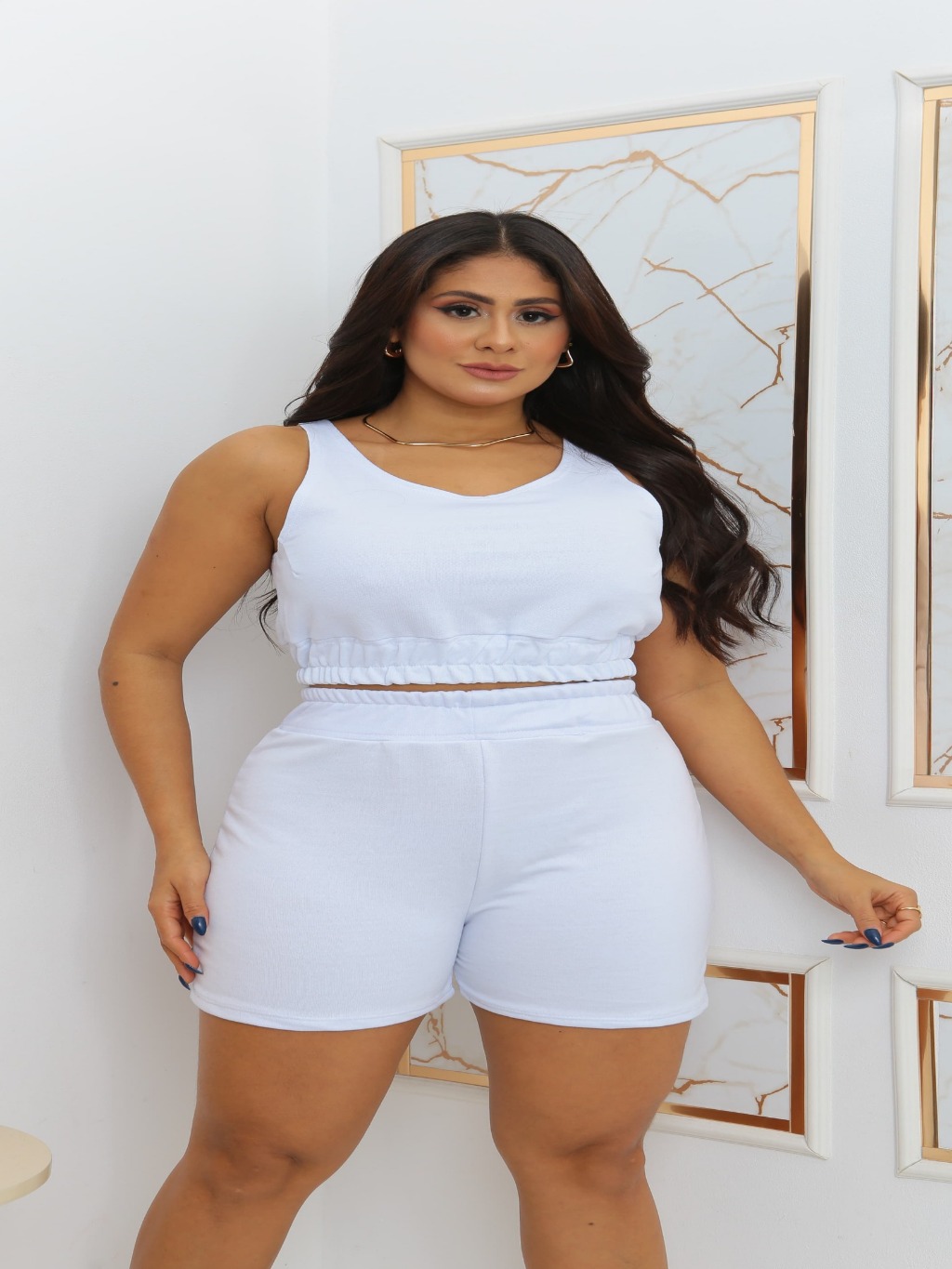 Conjunto Fernanda, a escolha perfeita para quem busca estar na moda sem abrir mão do conforto.