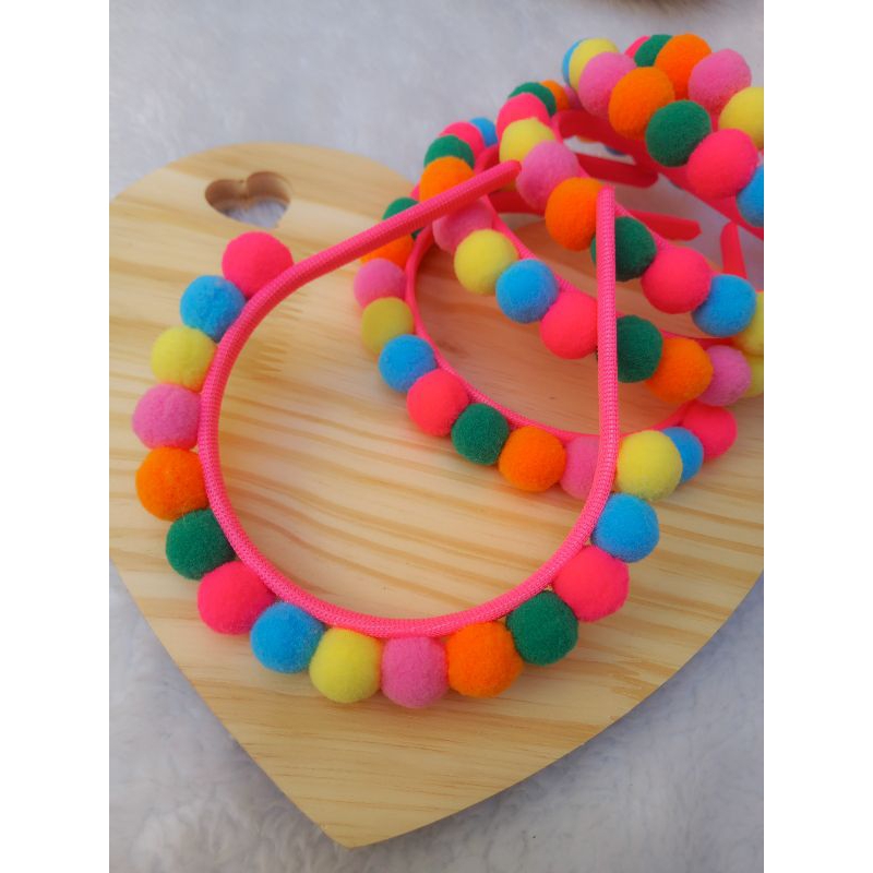 Tiara Infantil Pompom Grande Colorido Acessório de Cabelo Infantil Arquinho Diadema (Unidade)