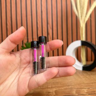 Kit 50/15 Mini Frasco Rímel Escovinha de Sobrancelhas Escovinhas Cílios Extensão Cílios Home Care Lash em Oferta na Shopee