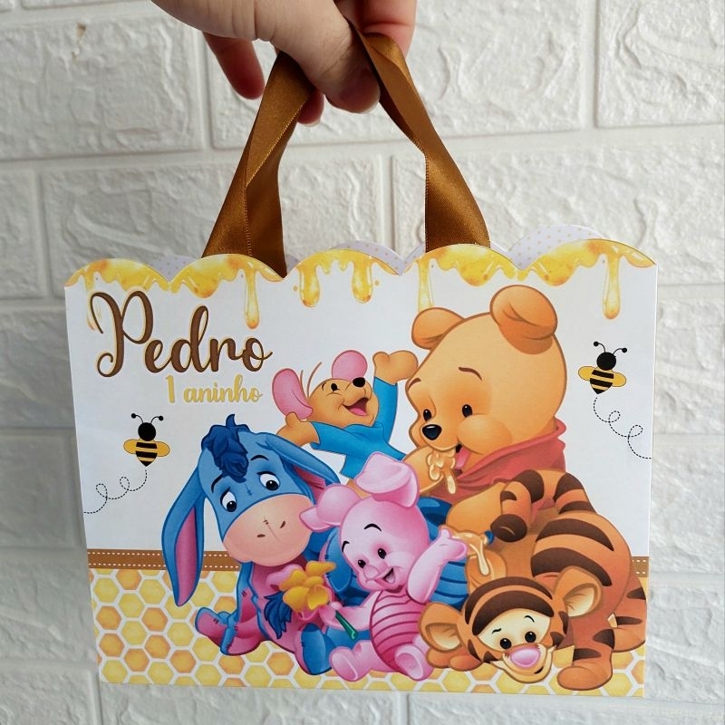 Sacolinha Surpresa Horizontal G no tema Ursinho Pooh - FAZEMOS QUALQUER TEMA lembrancinhas personalizados mimos papelaria personalizada pooh