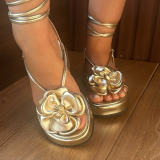 Sandália Feminina Flat de Flor em Oferta na Shopee