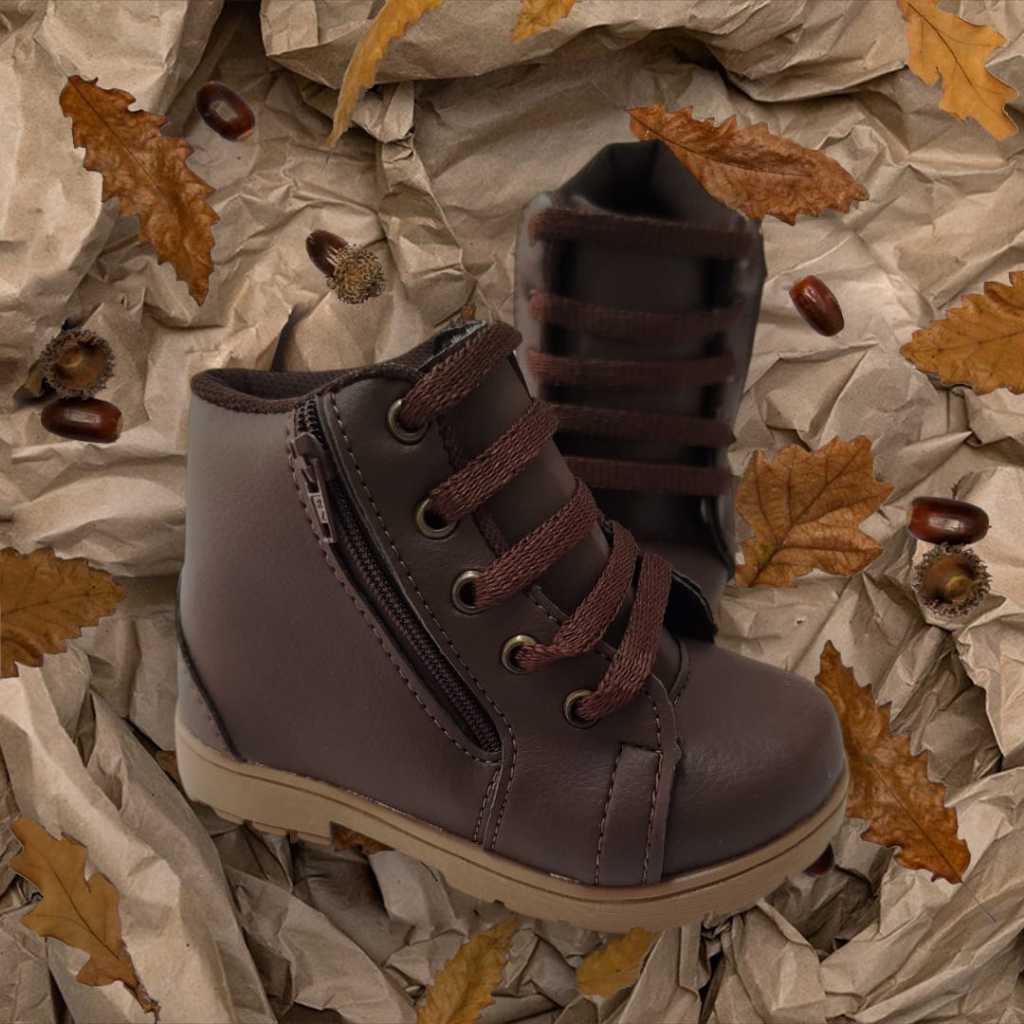 Bota Masculina Infantil Estilo E Qualidade Para Qualquer Momento. em Oferta na Shopee