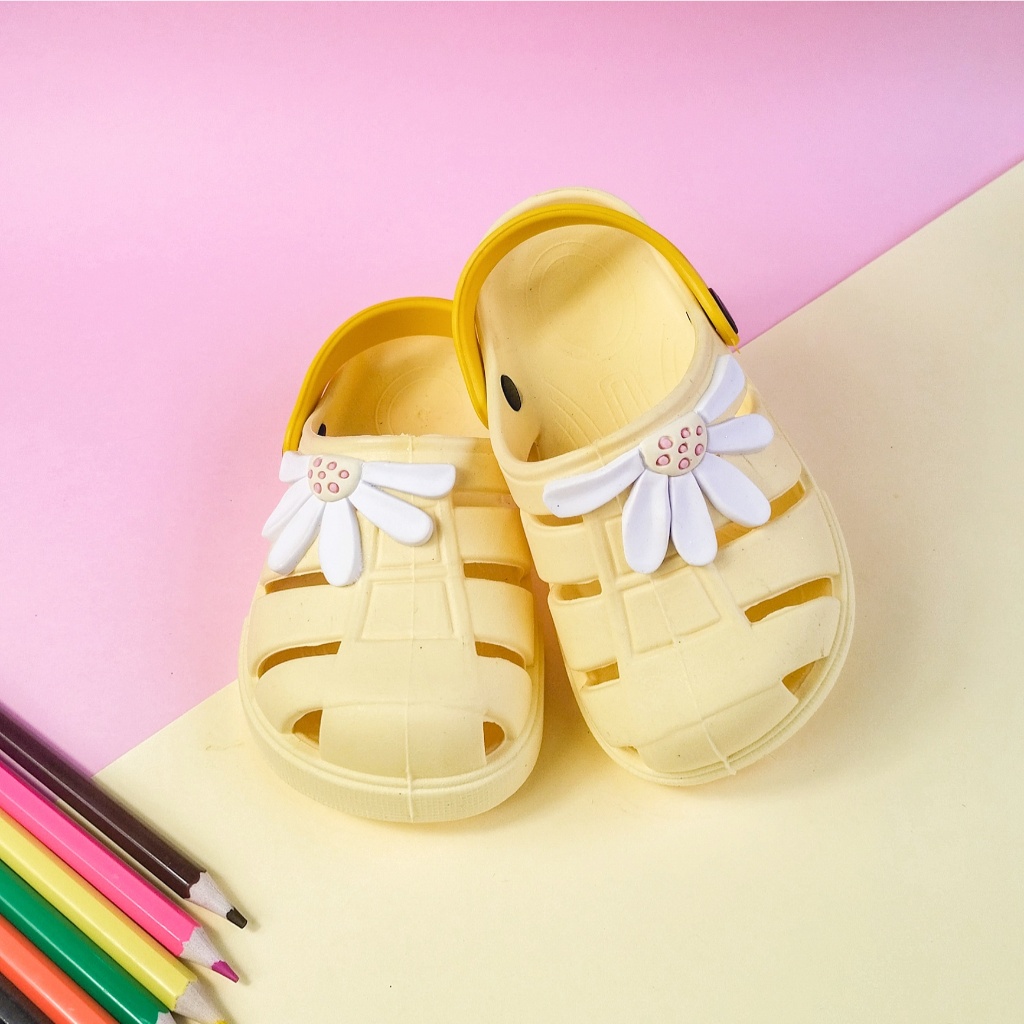 Papete Sandália Chinelo Babuche Infantil Personagem Flor Menina Confortável Amarela