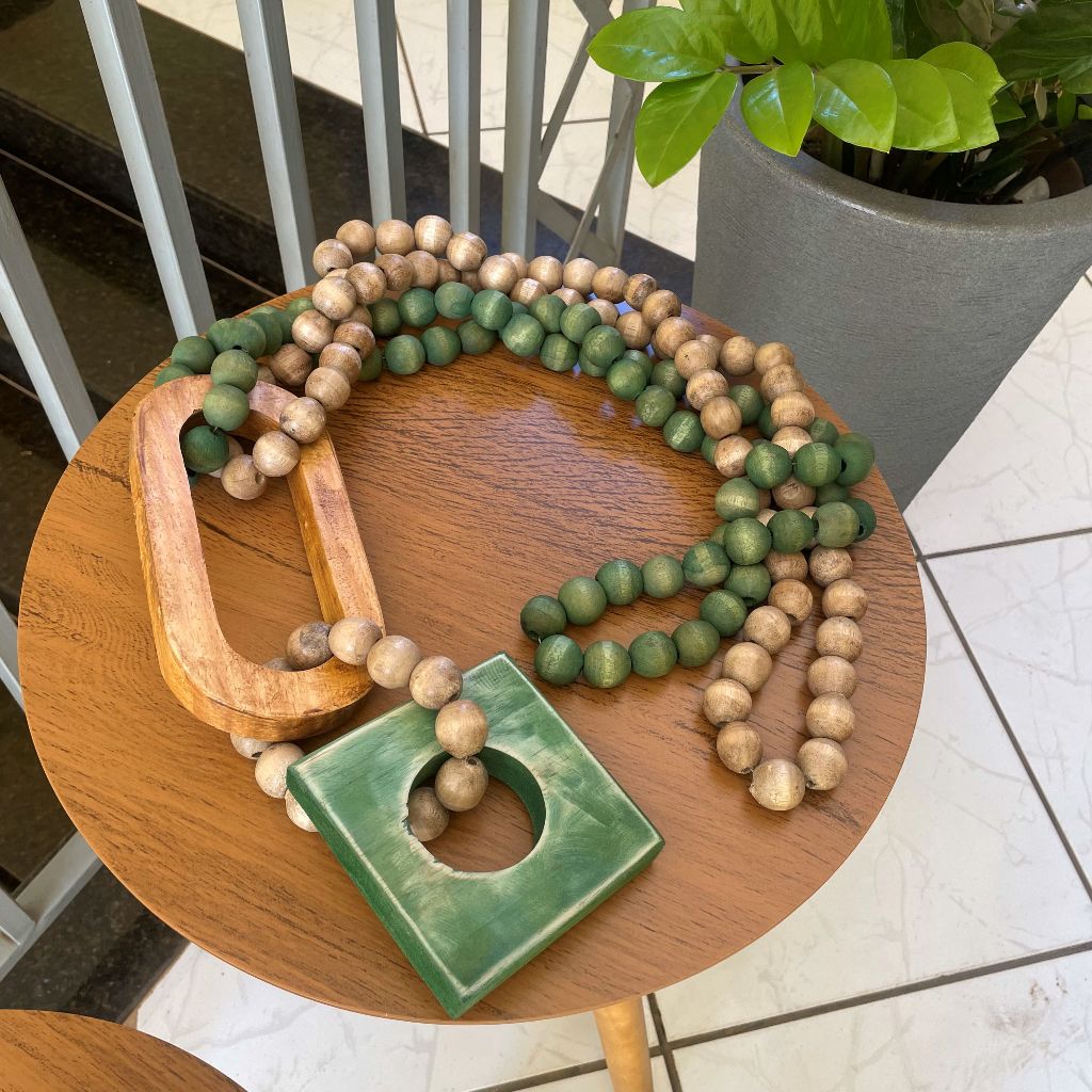 Colar De Mesa Parede Decorativo Grande Em Madeira Argola Prisma