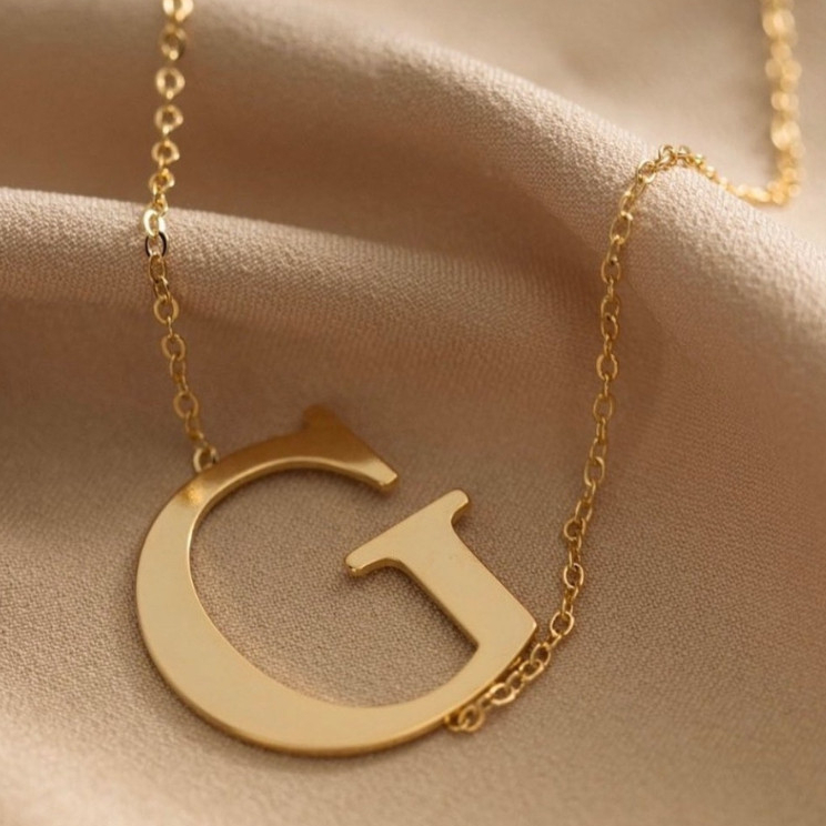 Colar com Inicial Letra Folheado a Ouro 18k Femenino Acessórios femininos Choker Colares