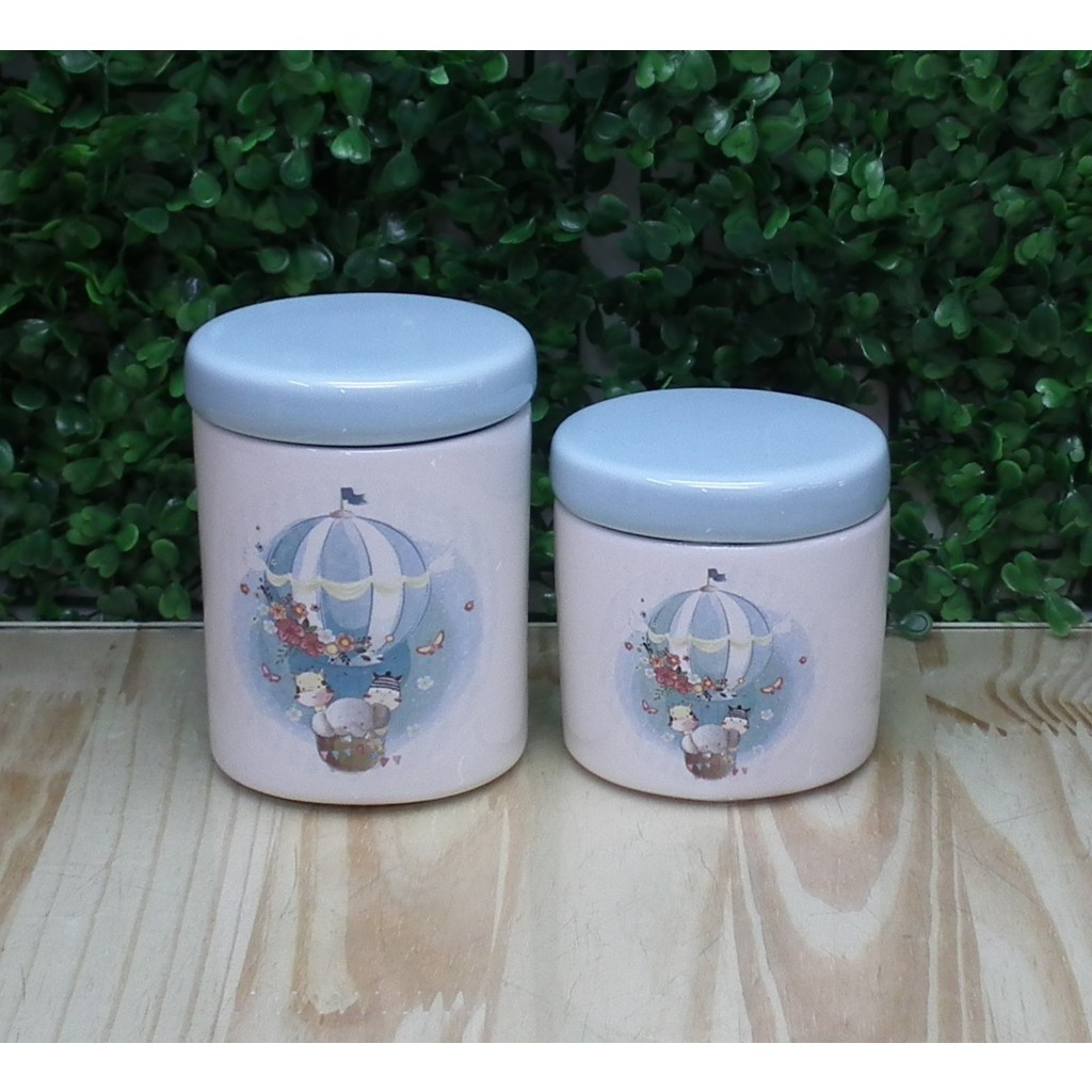Par de Potes Porta Algodão e Porta Cotonete de Porcelana Animais Baby no Balão para Kit Higiene Bebe ou Lavabo Banheiro