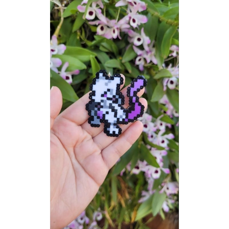 Chaveiro/Imã geladeira Míticos Lendários Pokemon Mewtwo Mew Zapdos Articuno Moltres Zeraora Mewtwo shiny em Pixelart