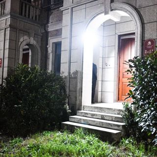 Refletor Led Solar 3 Cabeças Giratoria Sensor de movimento em Oferta na Shopee