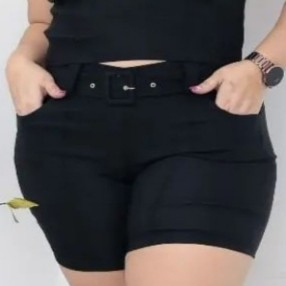 Shortinho Feminino Plus Size com Cinto do 42 ao 52 - Elegância
