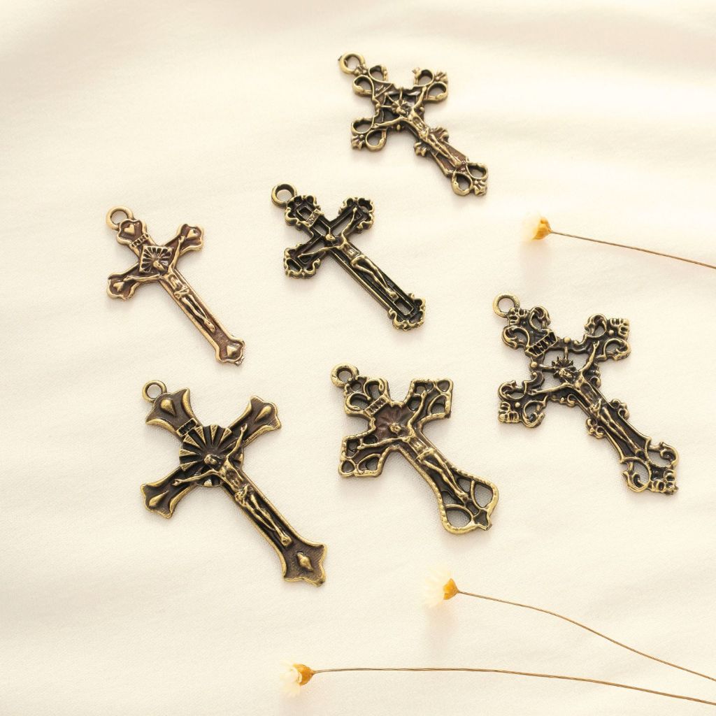 Kit Sortido Crucifixo Para Terço Ouro Velho Alta Qualidade Montagem Para Terços Asas da Fé em Oferta na Shopee