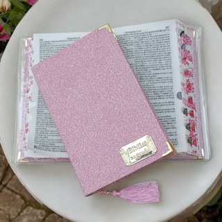 Bíblia Sagrada+ Capa Transparente Luxo Letras Gigantes rosa Glitter Flores Lateral Índice digital Feminina Evangélica Luxo Brilho flores em Oferta na Shopee